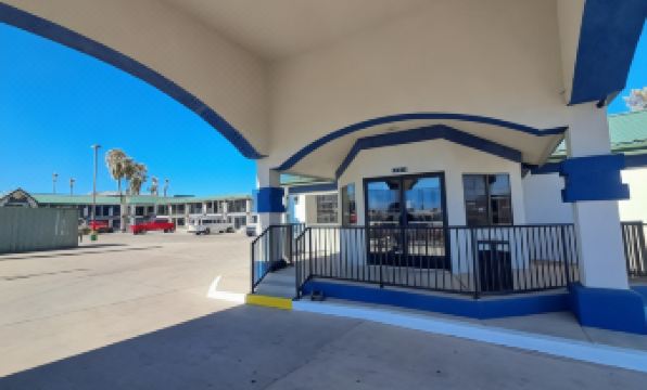 Days Inn by Wyndham Safford, AZ