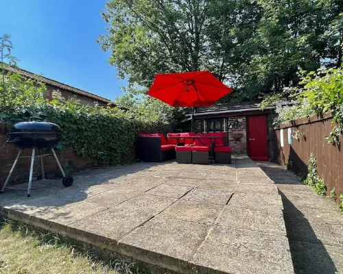 3 bedroom character town house on the edge of the Blackdown hills 惠靈頓酒店
