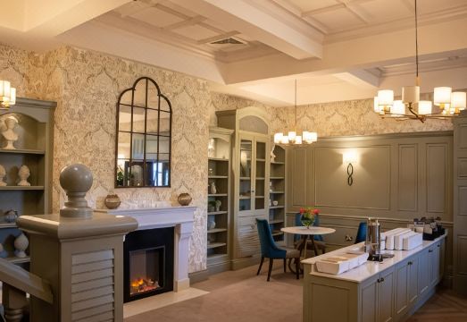 더 킹슬리 호텔 입구