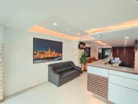 Patong Max Value Hotel - pantai