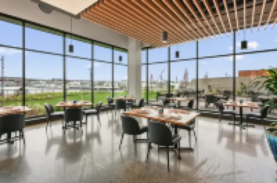 Hotel Indigo SEATTLE EVERETT WATERFRONT by IHG