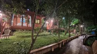 Bansuannaifun Talad Nam Ampawa Các khách sạn gần Wat Ban Laem or Wat Phet Samut Worawihan