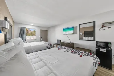 Executive Inn - Panama City Beach Hôtels à proximité de : Blue Gravity