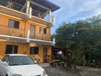 Alona's Traditional Filipino Home Near 100 Islands Wharf - 2-Star