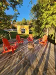 Stoco Lake Lodge - parking