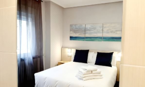 Hostal Lucia by Gaiarooms