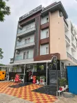 HONEYVEILS PALACE