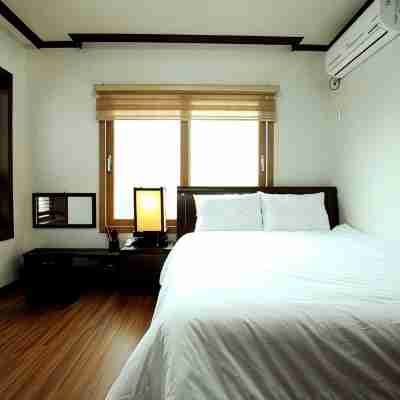 Jeju Supgol Pension Rooms