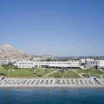 Sunny Villas Resort & Spa Hotel Exterior