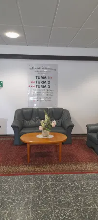 Above the clouds, in the middle of the forest Отели рядом с достопримечательностью «Берлинер Плац»