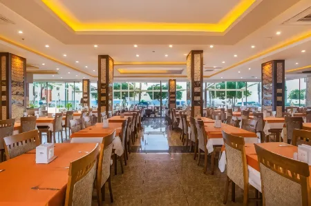 Kleopatra Ada Beach Hotel