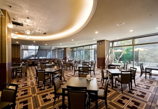 5. 호텔 그란데 하..