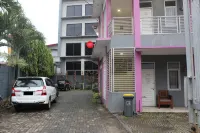 Puri Allisa Syariah Hotels in Panancangan