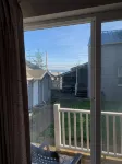 Curley's Resort & Dive Center - Ocean View