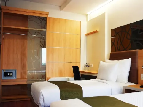 Sub City Hotel