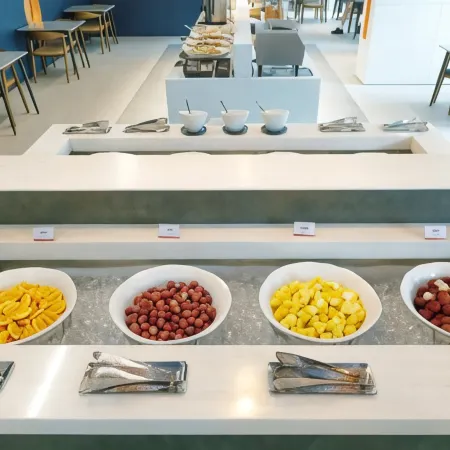 Sokcho Mari Vista Hotel Отели рядом с достопримечательностью «Daepohang Port»