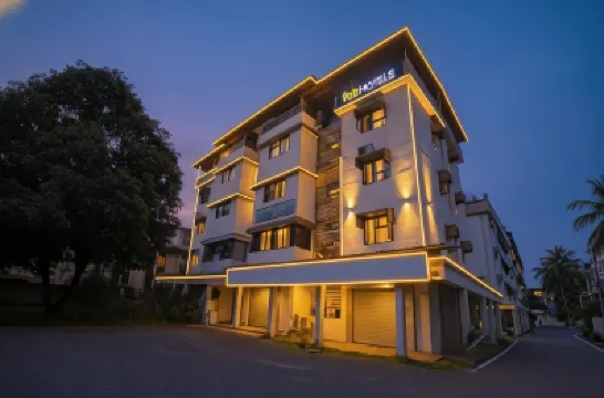 FabHotel Comfort Stays - Nr Miramar Beach Hotels near Miramar Beach