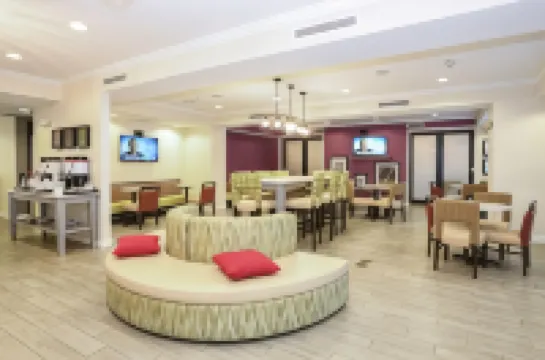 Hampton Inn Jacksonville East Regency Square