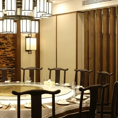 Ascent Hotel Dengfeng
