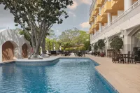 Augusta Club & Spa - Adults Only - Pools
