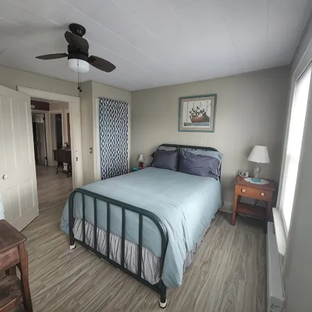 Mountain View House, 2-Minute Walk to Downtown