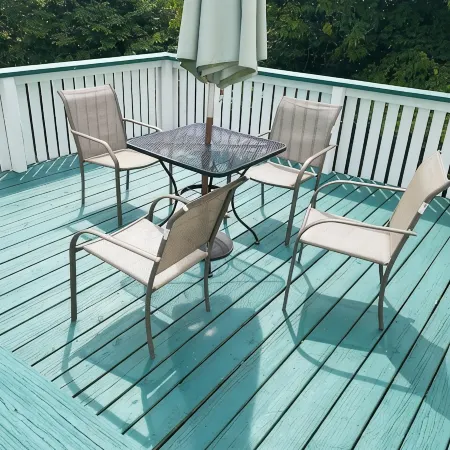 Elizabeth. 15 Minutes to Lake George.Seasonal Heated Pool.