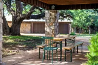 Cole Springs Historic Buda Cottage: Tower, Hill Country, 14.6 Acres!!! - 4つ星