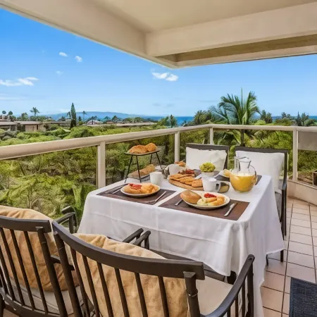 Signature Residences at Maui Banyan