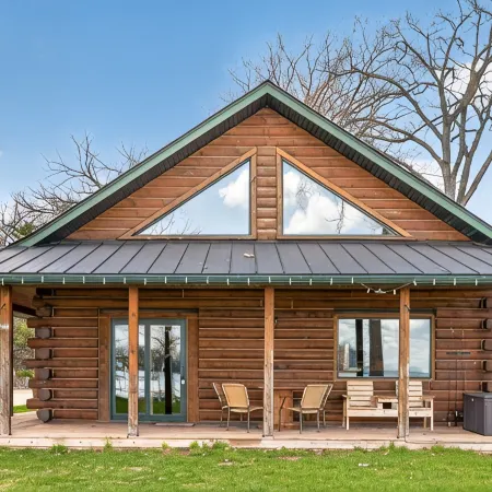 The Point on Winnebago: Dock. Dine. Unwind.