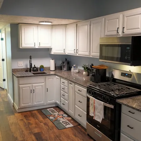 1st Floor Beach Access 2-Bedroom Condo in Geneva U1