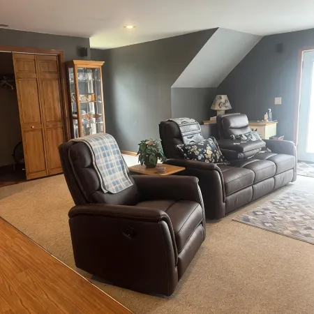 Spacious studio with AC and WiFi in charming Durham