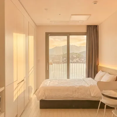 SOTA SUITE SOKCHO WORLDSKY Hotels near Seokbong Ceramic Museum
