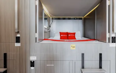 RedDoorz at Chanara Stay PVJ Bandung Hotels near Paris Van Java Mall