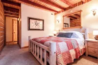 Canyon Wren Cottage, a True Couples Retreat