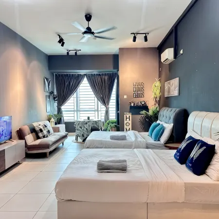 Near Sunway College near | Mount Austin Studio 4-5Pax