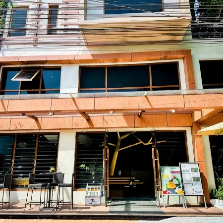 Ferra Hotel and Garden Suites