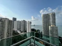Mansion One at Gurney Drive Georgetown by 3C - Mountain View
