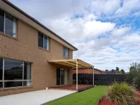 Spacious 4B House in PointCook Hotels in Point Cook