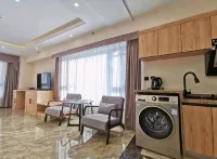 Summer Yanyan E-sports Apartment (Harbin Haxi Wanda Plaza High-speed Railway Station)