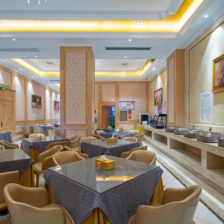 Vienna International Hotel (Li County Administrative Center New District)