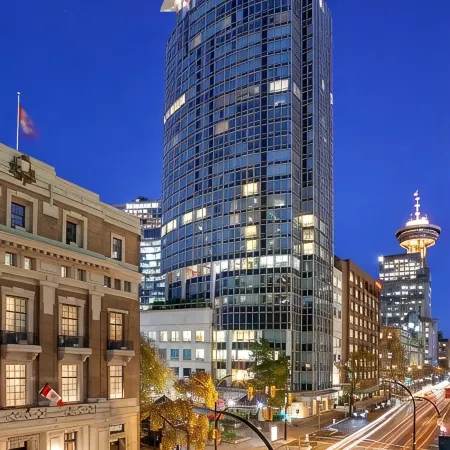 Auberge Vancouver Hotel