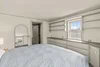 Waterfront 3BR with 3 Exclusive Use Decks and Parking in West End - 4-Star