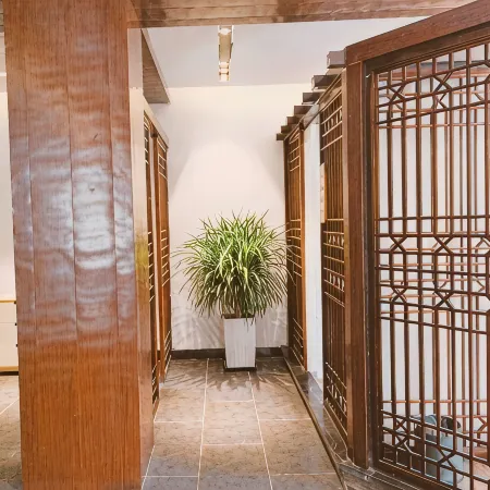 Xuanhan 18 Bay Hotel