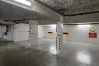 Ibis Gap Centre - parking