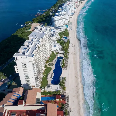 Club Regina Cancun
