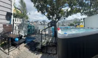Shorely Waterfront• XL Open 2nd FL 2/3Br 2.5BTH • Jacuzzi Dock Kayak Arcade Bike - Villas