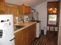 Little Pine Cabin/ 1 bed, 1 Bath