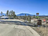 Sunset Mountain View Townhome and Winter Park Ski/Hike/Bike Hub フレイザーのホテル