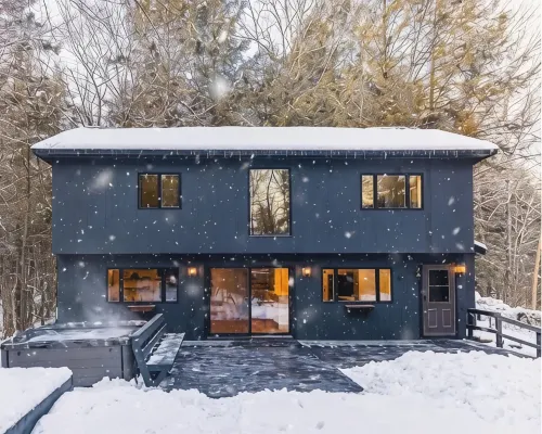 The Quechee Haus: VT Retreat with Outdoor Hot Tub Hotels in Quechee