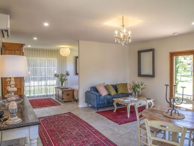 Seaside Retreat - Premium Luxe Accommodation: 3rd Night Complimentary: Winter 26